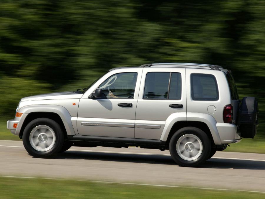  Jeep Cherokee Limited 2005 года  (UK) (фото 18 из 30)